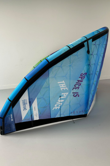 Harlem Kitesurfing-Thrive V1 Kite (DEMO)