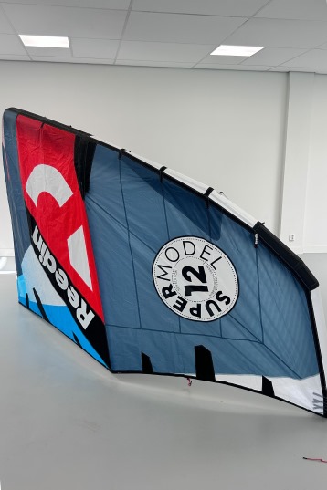 Reedin Kiteboarding-Super Model HTF 2024 Kite (DEMO)