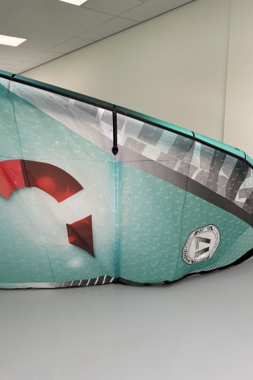 Reedin Kiteboarding-Whisper Model Kite (2nd)