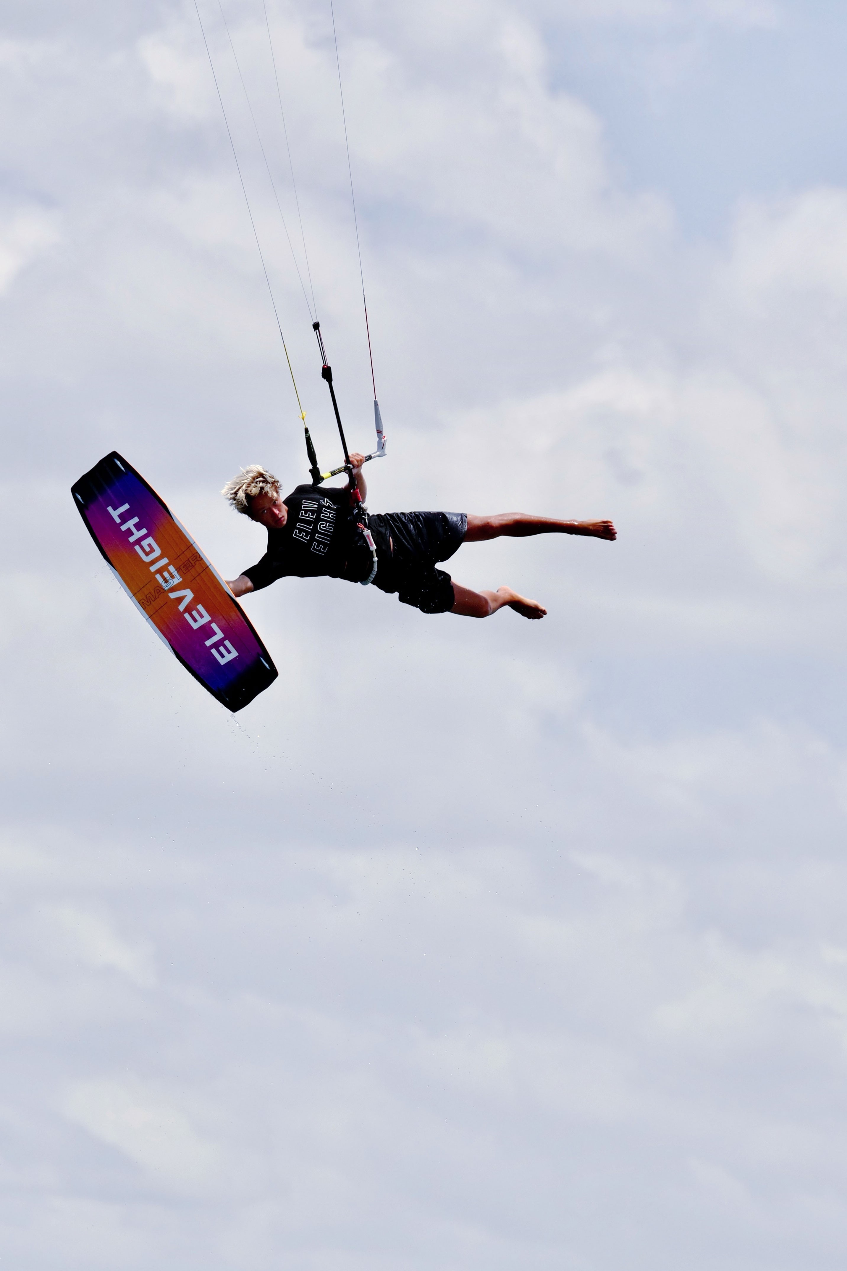 Eleveight-Master C+ V8 Kiteboard