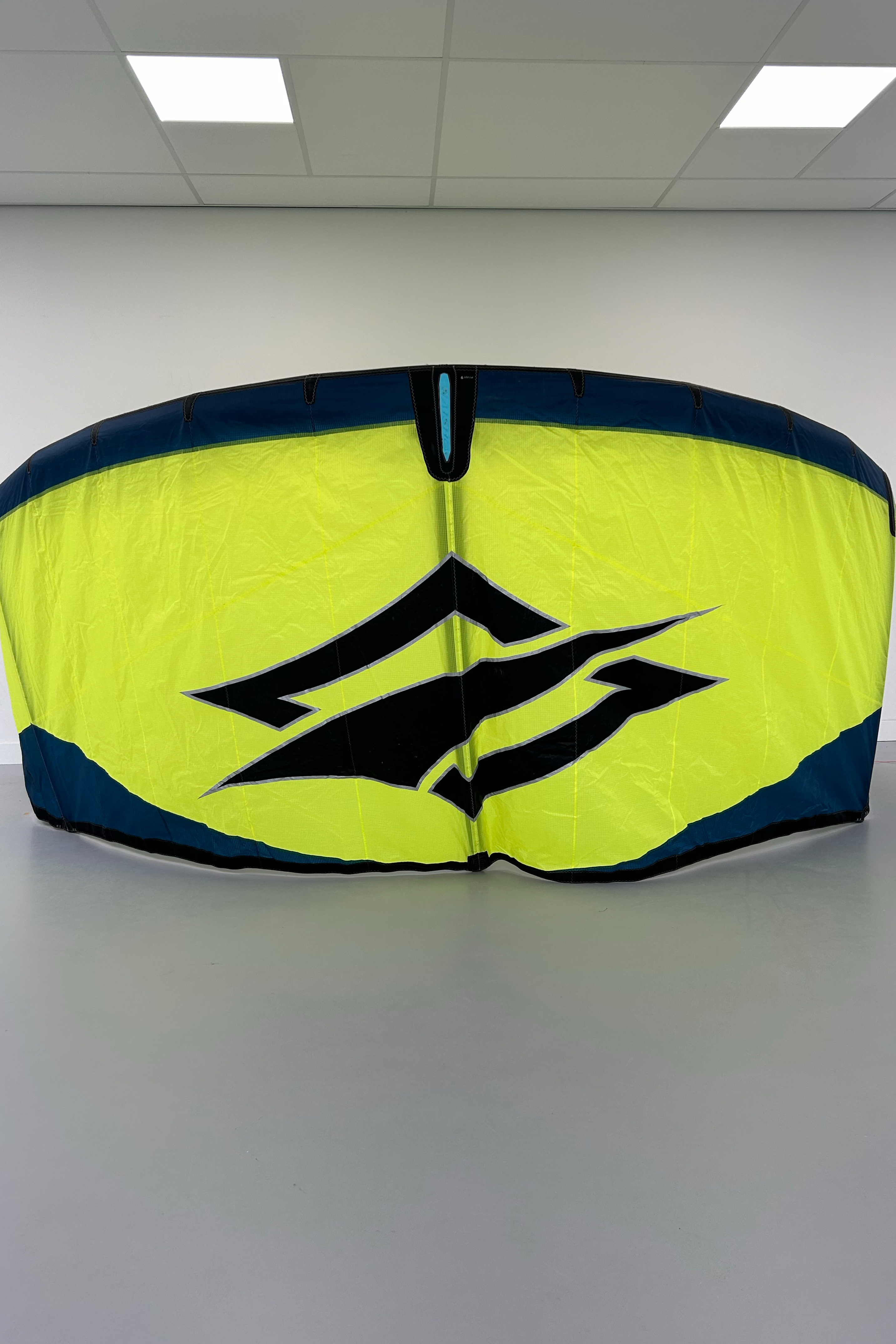 Naish-Pivot 2025 Kite (2nd)
