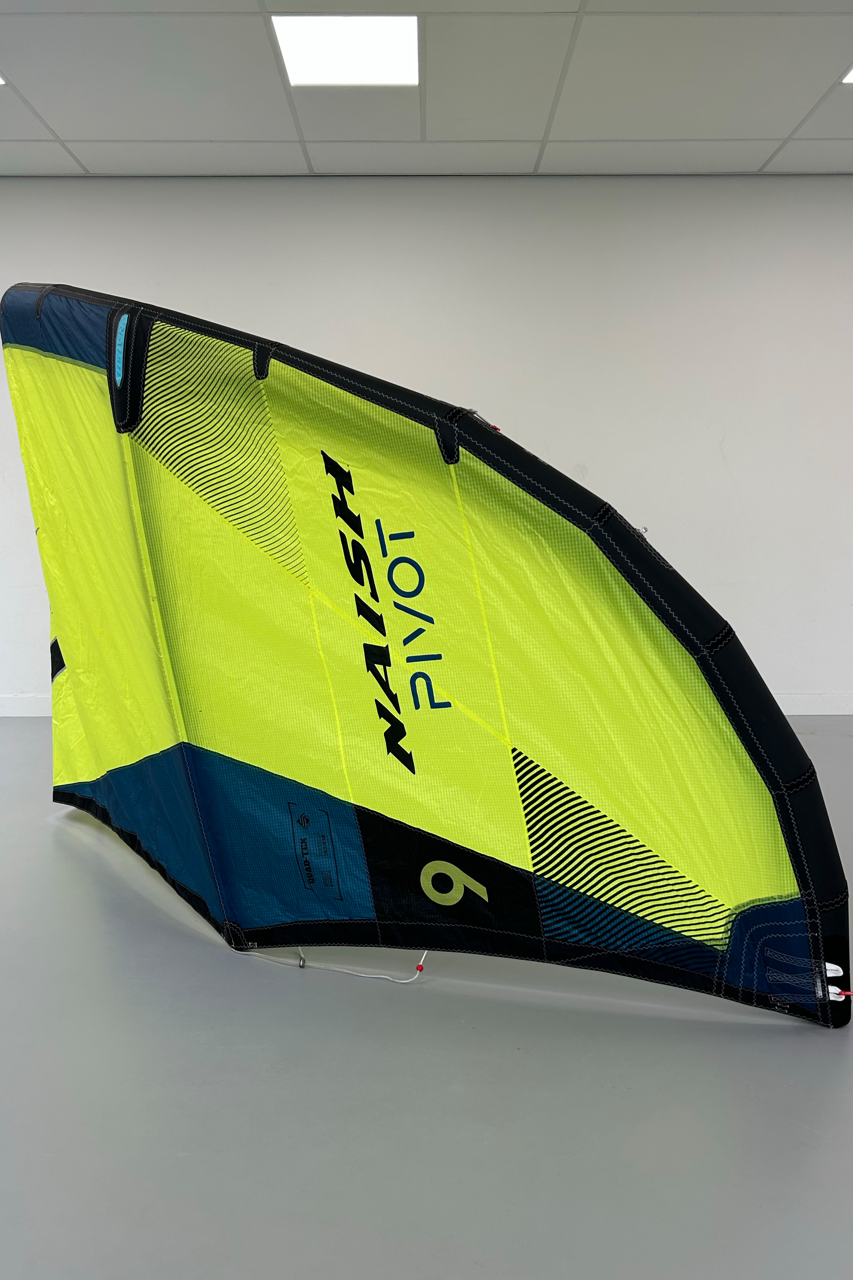 Naish-Pivot 2025 Kite (2nd)