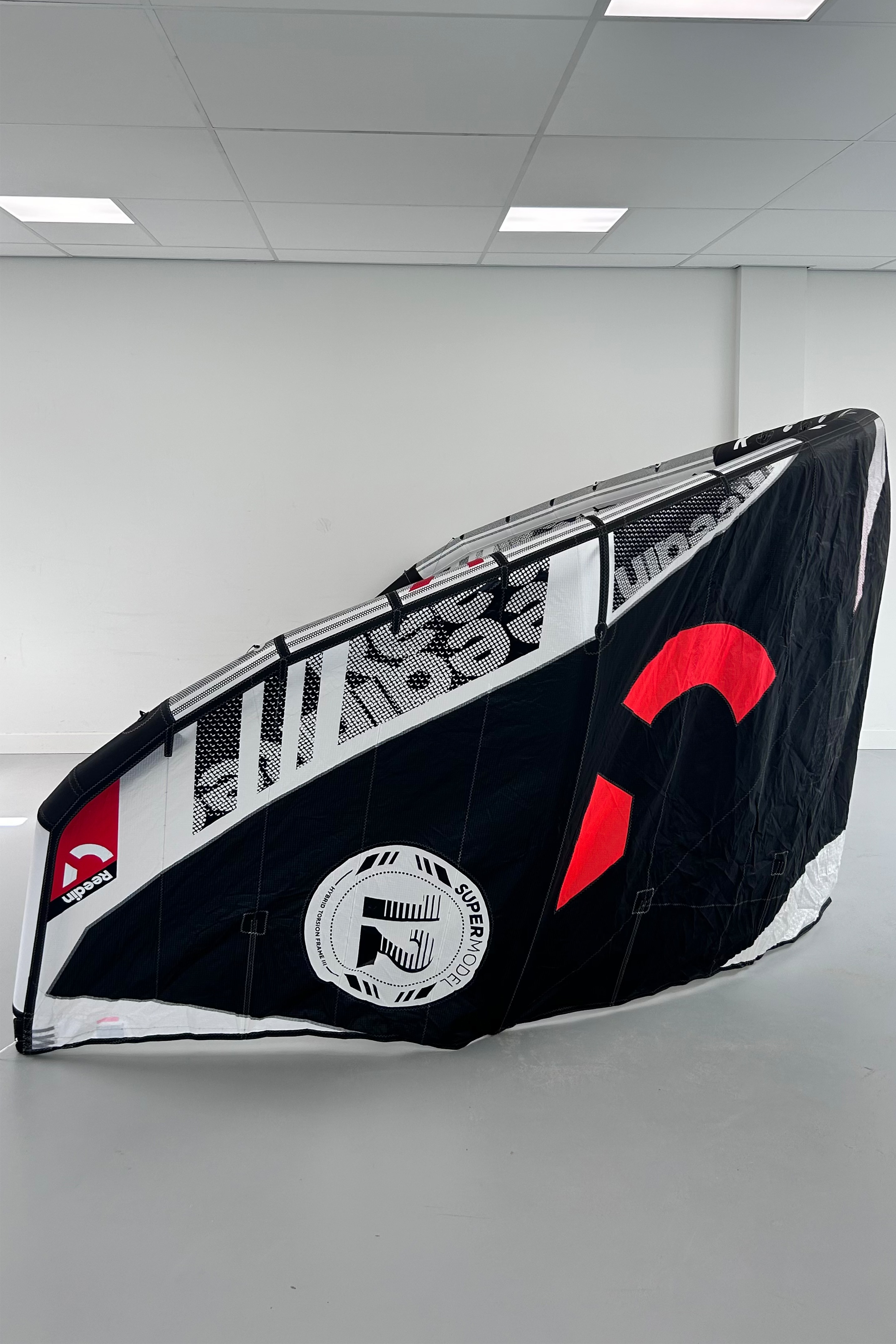Reedin Kiteboarding-Super Model 2025 Kite (DEMO)