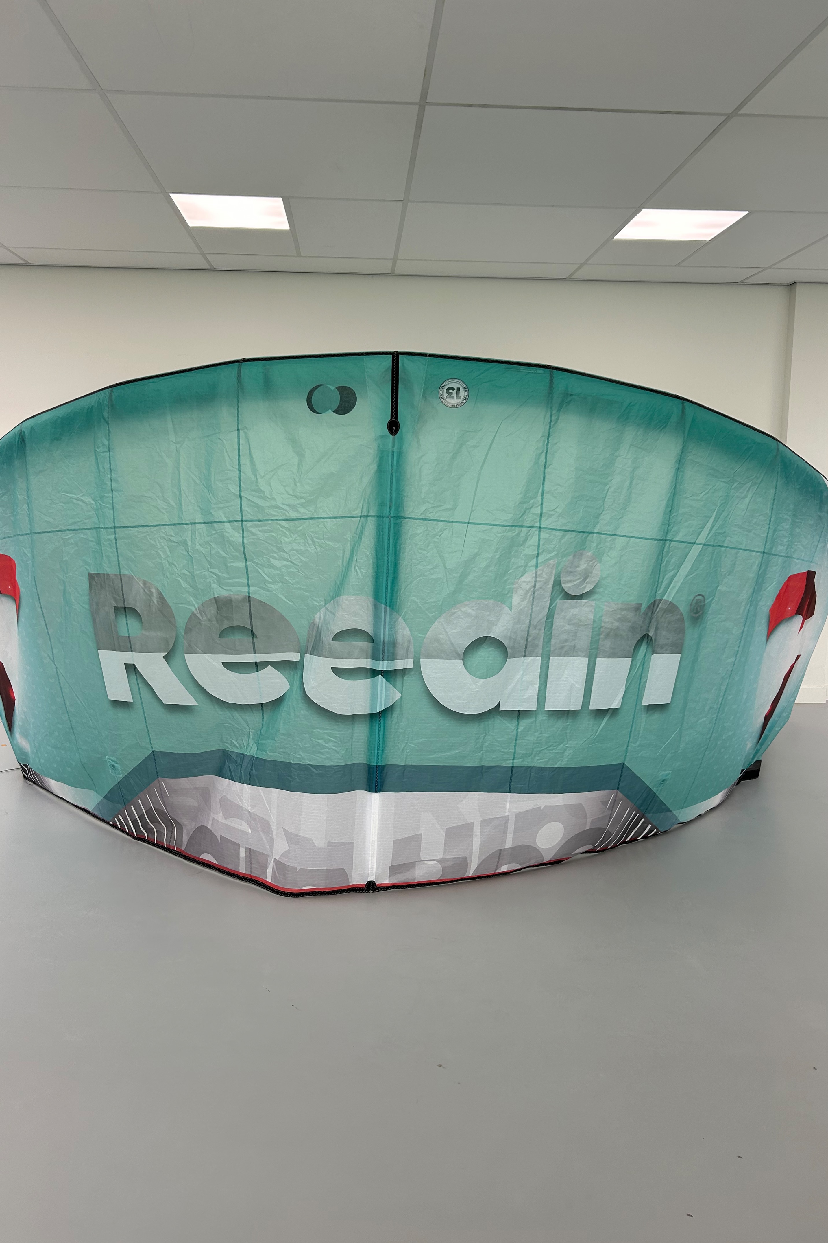 Reedin Kiteboarding-Whisper Model Kite (2nd)