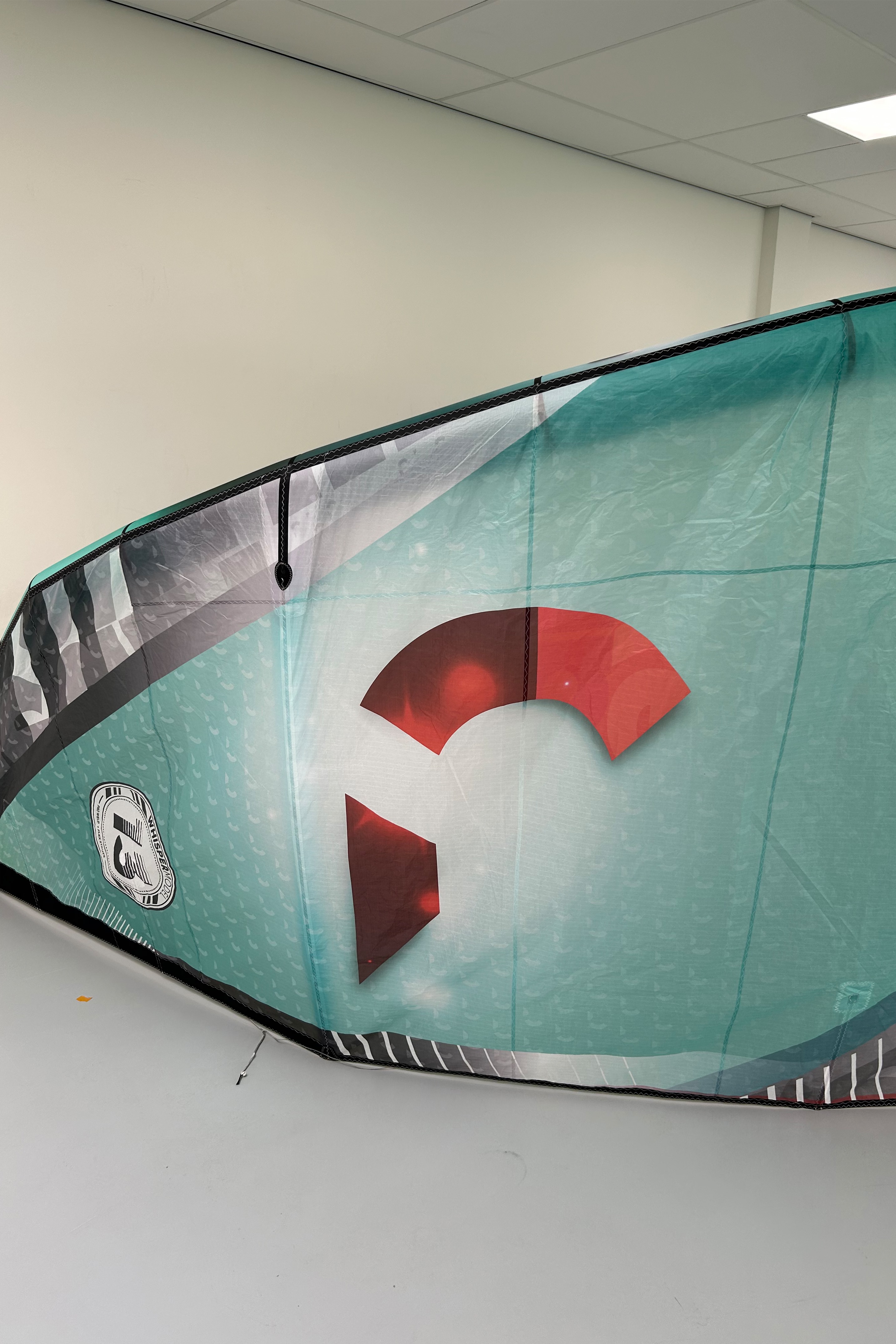 Reedin Kiteboarding-Whisper Model Kite (2nd)